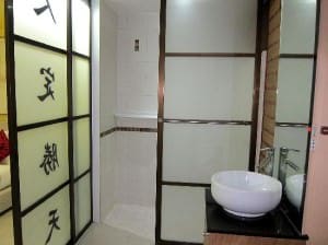 Pasadena Lodge Hotel Central Pattaya Deluxe room shower