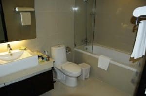 aspen-suites-bathroom