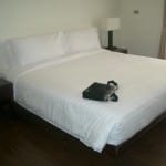 grand-mercure-bangkok-bed