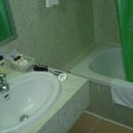 nana-hotel-bathroom
