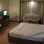 omni-tower-bangkok-bedroom