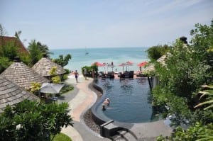 Kirikayan Boutique Resort Samui pool and beachfront