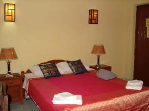 Manor House bed and room