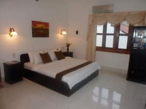 eureka villas room and bed