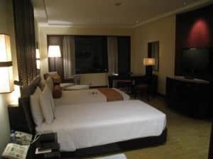 Peninsula Manila room