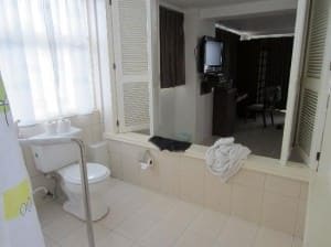 Wild Orchid Beach Resort Subic Bay bathroom