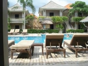 Dewi Sri Hotel pool