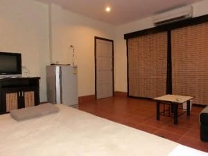 Jomtien-Morningstar Guesthouse bed in room