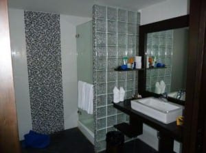 Campannia Inn toilet Kata Phuket