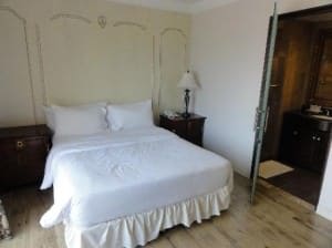 Four Seasons Place South Pattaya bedroom