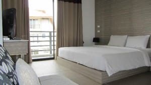 Mooks Residence bed and balcony