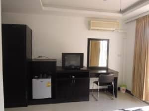 Boomerang Inn Patong room